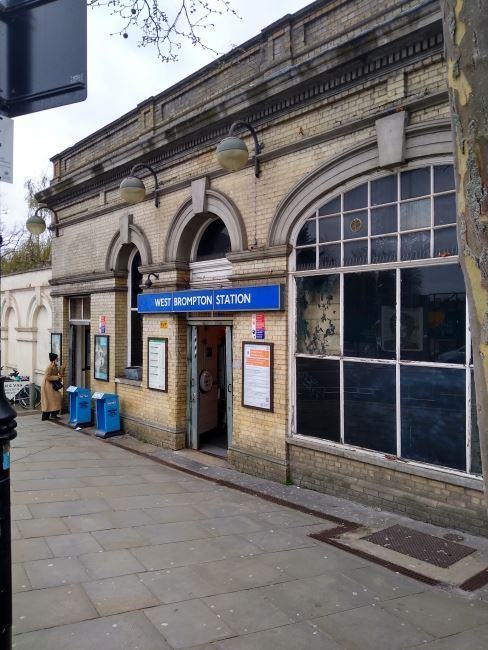 West Brompton station